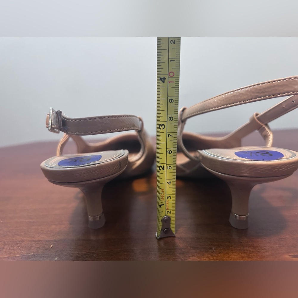 Melissa camel faux patent leather sling back kitten heel pump 81/2. NWOB - Picture 8 of 10
